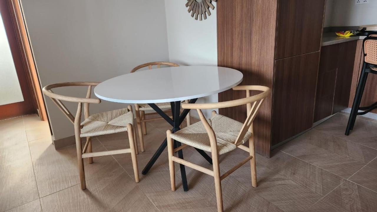 Serenity Terraces Beach, Hotel - Kokrobite Екстериор снимка