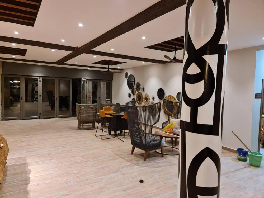 Serenity Terraces Beach, Hotel - Kokrobite Екстериор снимка