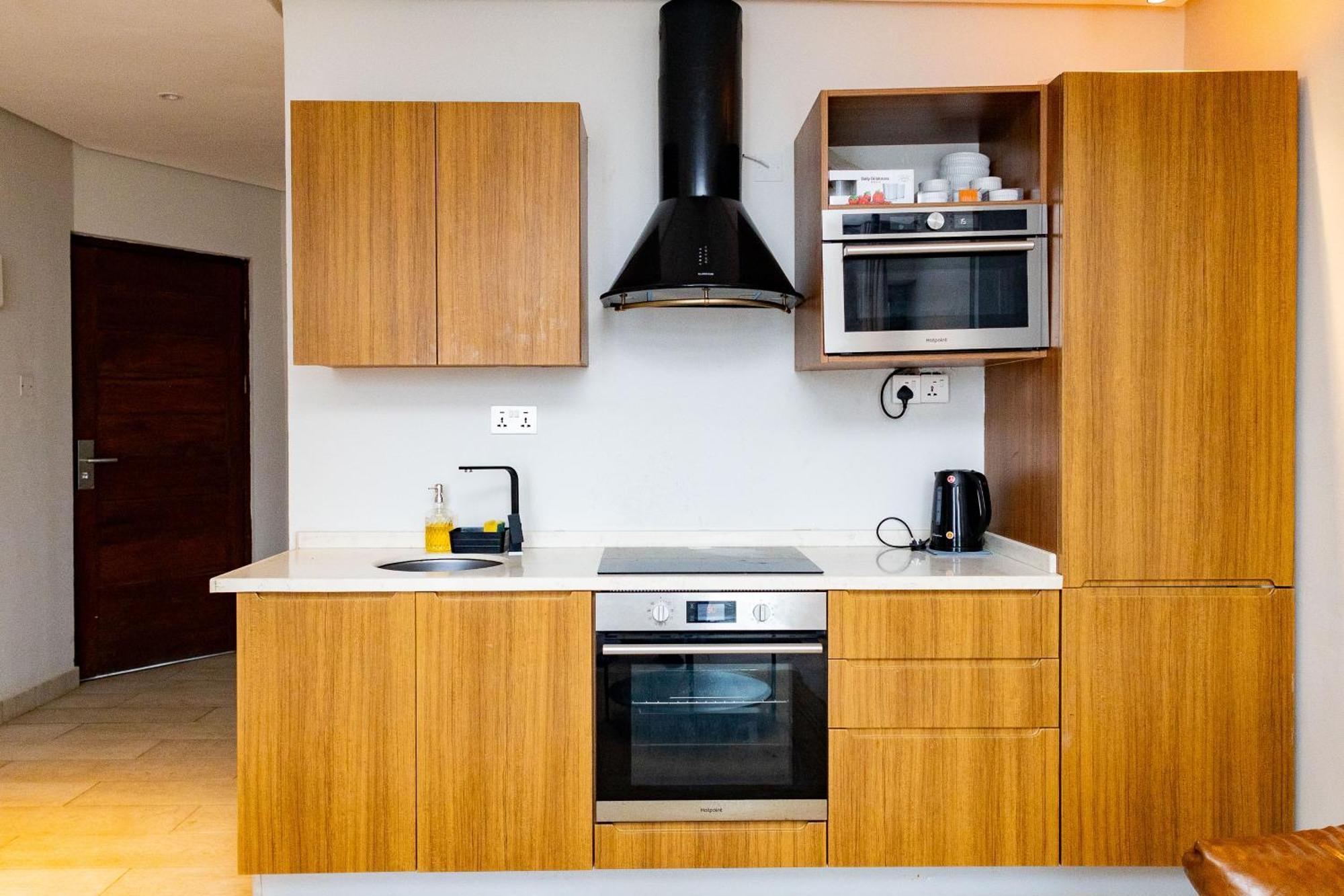 Serenity Terraces Beach, Hotel - Kokrobite Екстериор снимка